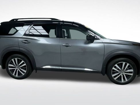 Used 2022 Nissan Pathfinder Platinum w/ Cargo Package image 26