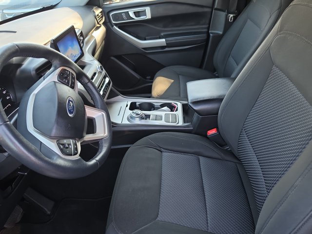 Used 2023 Ford Explorer XLT RWD image 18