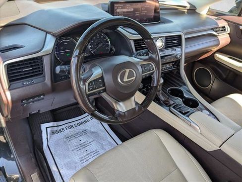 Used 2018 Lexus RX 450hL Luxury image 10