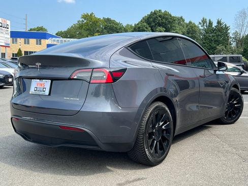 Used 2021 Tesla Model Y Long Range AWD/4WD image 11