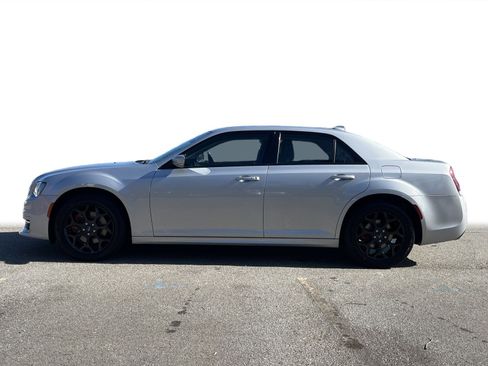 Used 2021 Chrysler 300 Touring L image 23
