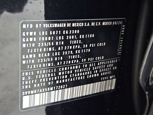 Certified 2024 Volkswagen Tiguan SE image 36