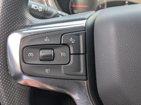 Used 2025 Chevrolet Blazer LT FWD image 22