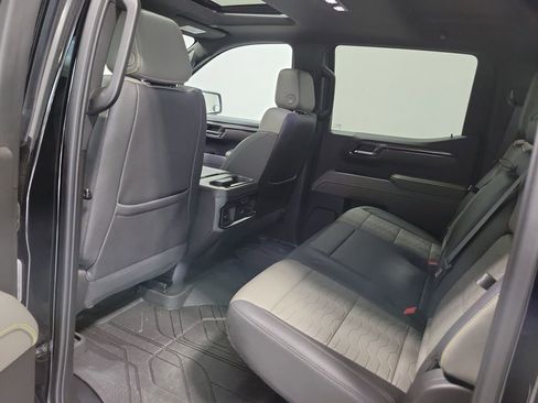 Used 2024 Chevrolet Silverado 1500 ZR2 w/ Technology Package image 28