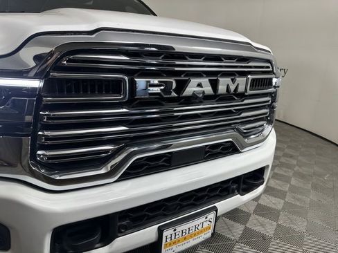 Used 2025 RAM 3500 Laramie image 5