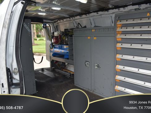 Used 2020 Chevrolet Express 3500 Extended w/ Driver Convenience Package RWD image 11