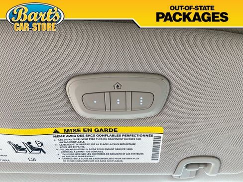 Used 2020 Chrysler Pacifica Limited w/ Advanced Safetytec Group FWD image 40