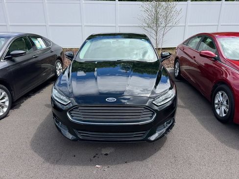 Used 2016 Ford Fusion SE w/ Equipment Group 202A FWD image 5