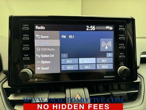 Used 2021 Toyota RAV4 SE image 25