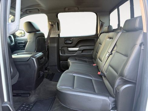 Used 2015 Chevrolet Silverado 1500 LTZ Z71 w/ LTZ Plus Package AWD/4WD image 5
