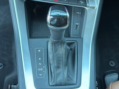 Used 2020 Audi Q3 2.0T Premium w/ Convenience Package image 21