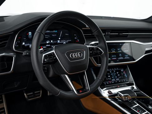 Used 2021 Audi RS 6 AWD/4WD image 10