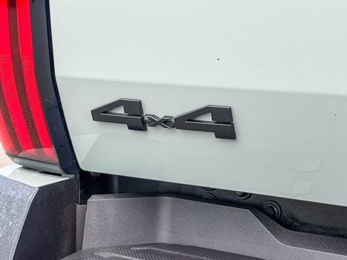 Used 2025 Toyota Tundra SR5 w/ TRD Off-Road Package AWD/4WD image 10