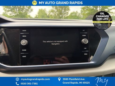 Used 2023 Volkswagen Taos SE w/ Panoramic Sunroof Package AWD/4WD image 21