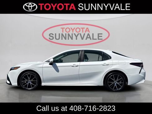 Used 2021 Toyota Camry SE w/ Carpet Mat Package (TMS) FWD image 6
