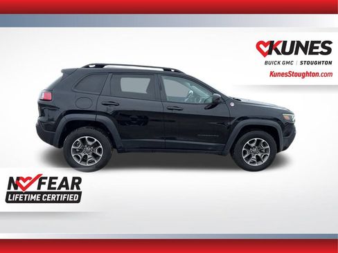 Used 2022 Jeep Cherokee Trailhawk image 13