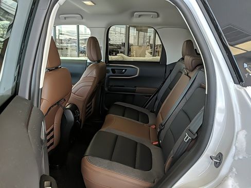 Used 2023 Ford Bronco Sport Outer Banks w/ Tech Package image 11