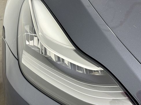 Used 2023 Tesla Model Y Long Range image 35