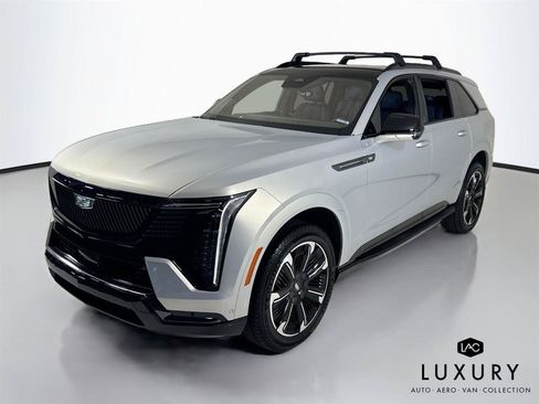 Used 2025 Cadillac Escalade IQ Sport 2 w/ LPO, Floor Liner Package AWD/4WD image 4