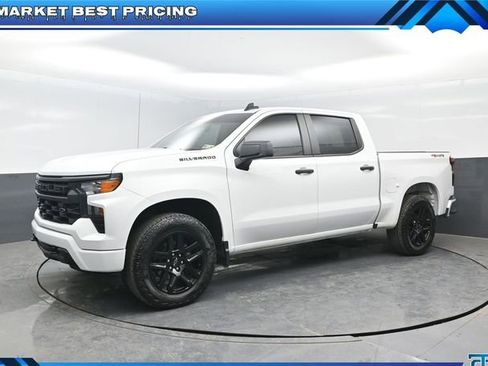 Used 2022 Chevrolet Silverado 1500 Custom w/ LPO, Dark Essentials Package image 1