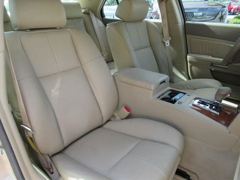 Used 2006 Cadillac STS w/ Preferred Equipment Group RWD image 8