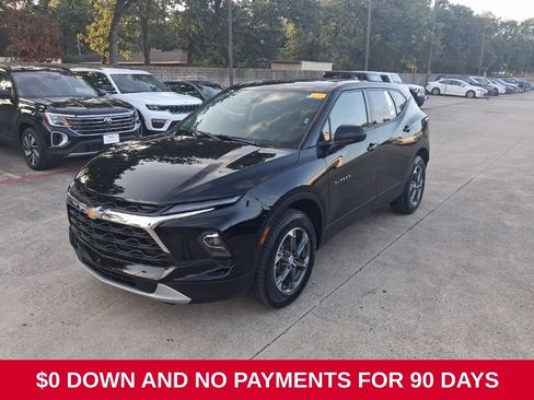 Used 2025 Chevrolet Blazer LT FWD image 1