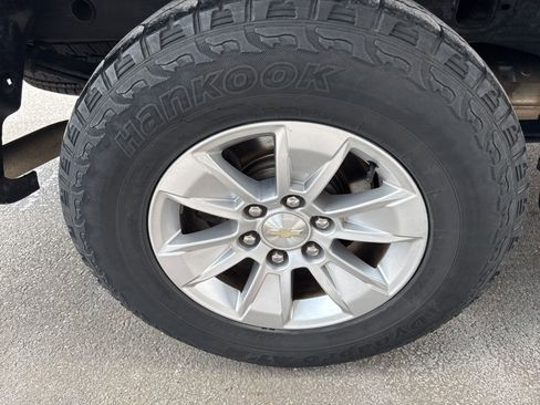 Used 2019 Chevrolet Silverado 1500 LT w/ All-Star Edition image 13