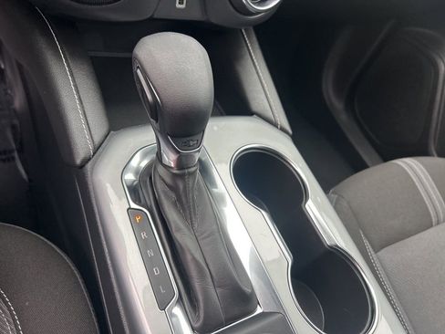Used 2025 Chevrolet Blazer LT FWD image 28