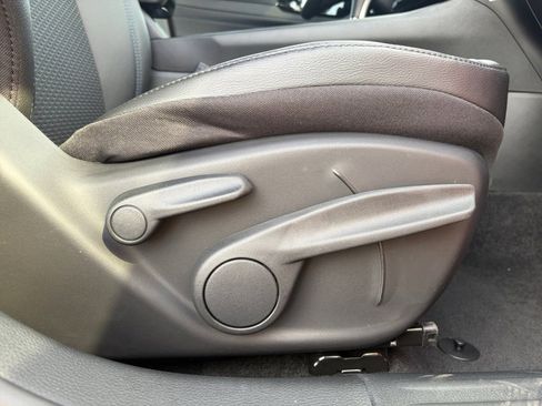 New 2026 Jeep Compass Latitude image 24