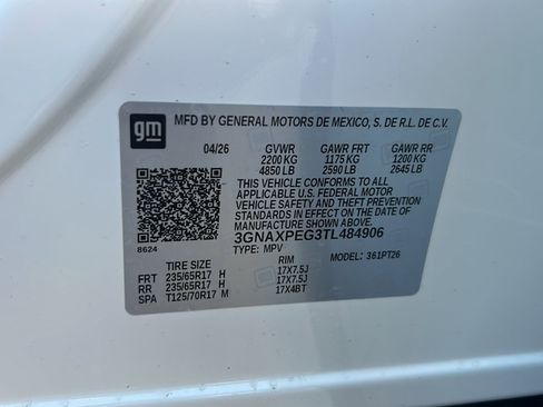 New 2026 Chevrolet Equinox LT w/ Convenience Package II AWD/4WD image 17