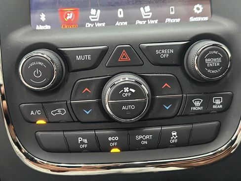 Used 2020 Dodge Durango R/T w/ Blacktop Package AWD/4WD image 20