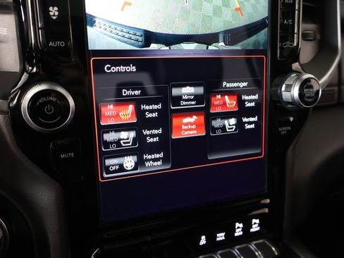 Used 2021 RAM 1500 Laramie w/ Sport Appearance Package image 7