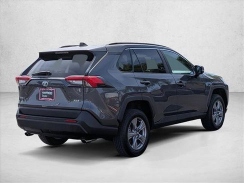 Used 2024 Toyota RAV4 XLE FWD image 5