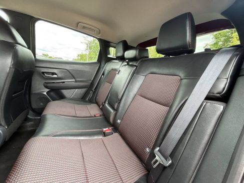 Certified 2025 Nissan Kicks SR FWD image 25