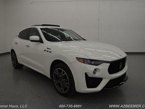 Used 2022 Maserati Levante Modena AWD/4WD image 8