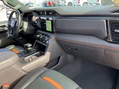 Used 2025 GMC Sierra 1500 AT4 w/ Technology Package image 21