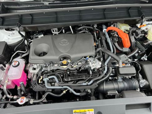 New 2026 Toyota Highlander Platinum AWD/4WD image 9
