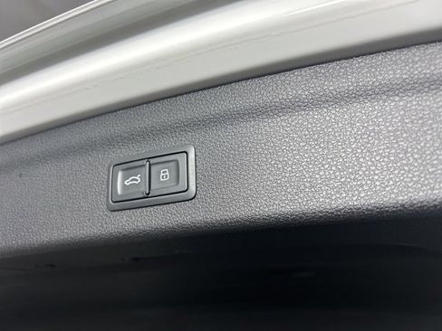 Used 2021 Audi Q3 2.0T Premium Plus w/ Premium Plus Package image 19