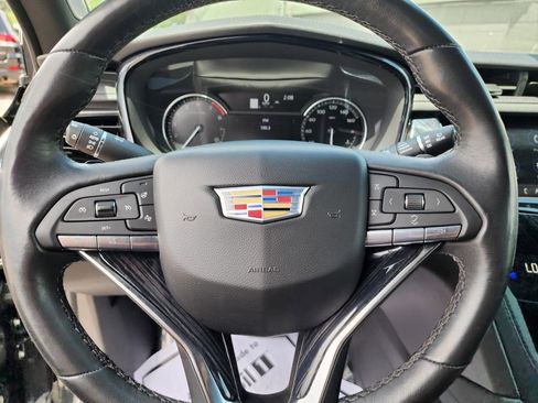 Used 2024 Cadillac XT6 Premium Luxury image 12