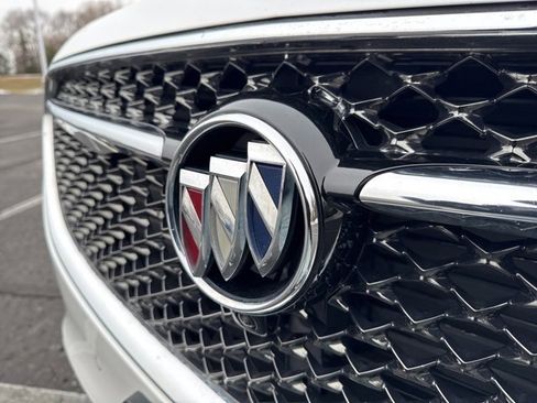 Used 2018 Buick Enclave Avenir image 29