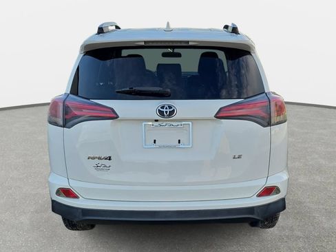 Used 2016 Toyota RAV4 LE FWD image 6