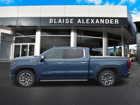 Used 2024 GMC Sierra 1500 Denali AWD/4WD image 8