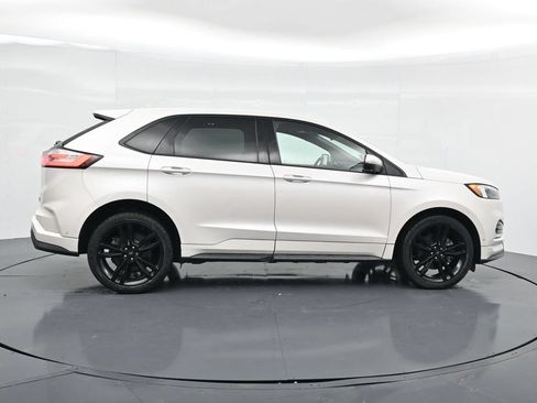 Used 2019 Ford Edge ST w/ Equipment Group 401A AWD/4WD image 8
