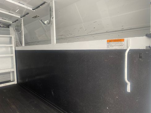 Used 2021 Chevrolet Express 3500 w/ Power Convenience Package image 10