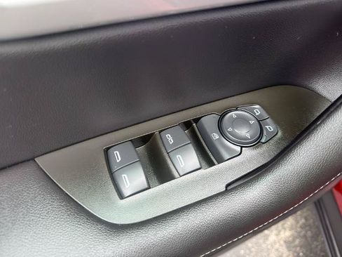 Used 2023 Chevrolet Blazer LT AWD/4WD image 12