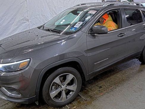 Used 2019 Jeep Cherokee Limited image 1