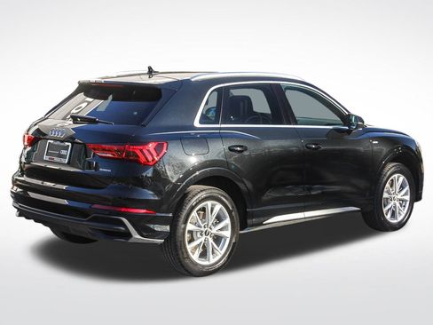 Certified 2023 Audi Q3 2.0T Premium Plus w/ Premium Plus Package image 11