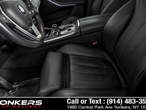 Used 2022 BMW X5 xDrive40i w/ Premium Package AWD/4WD image 17