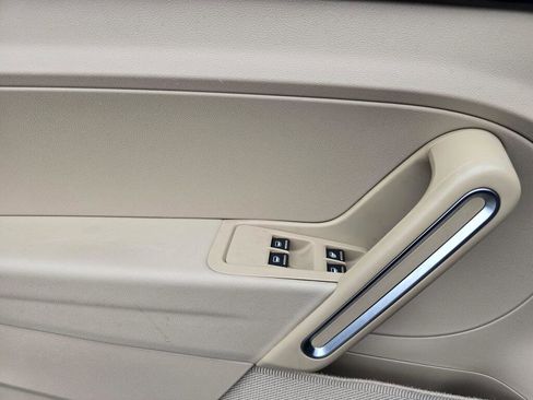 Used 2017 Volkswagen Beetle 1.8T image 58