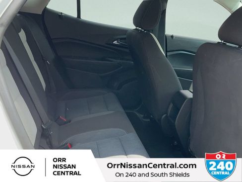 Used 2024 Chevrolet Trax LS FWD image 12
